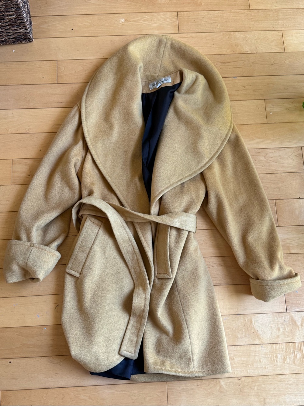 Paul et duffier vintage 80s camel wool wrap coat. Renee Victor estate sale find